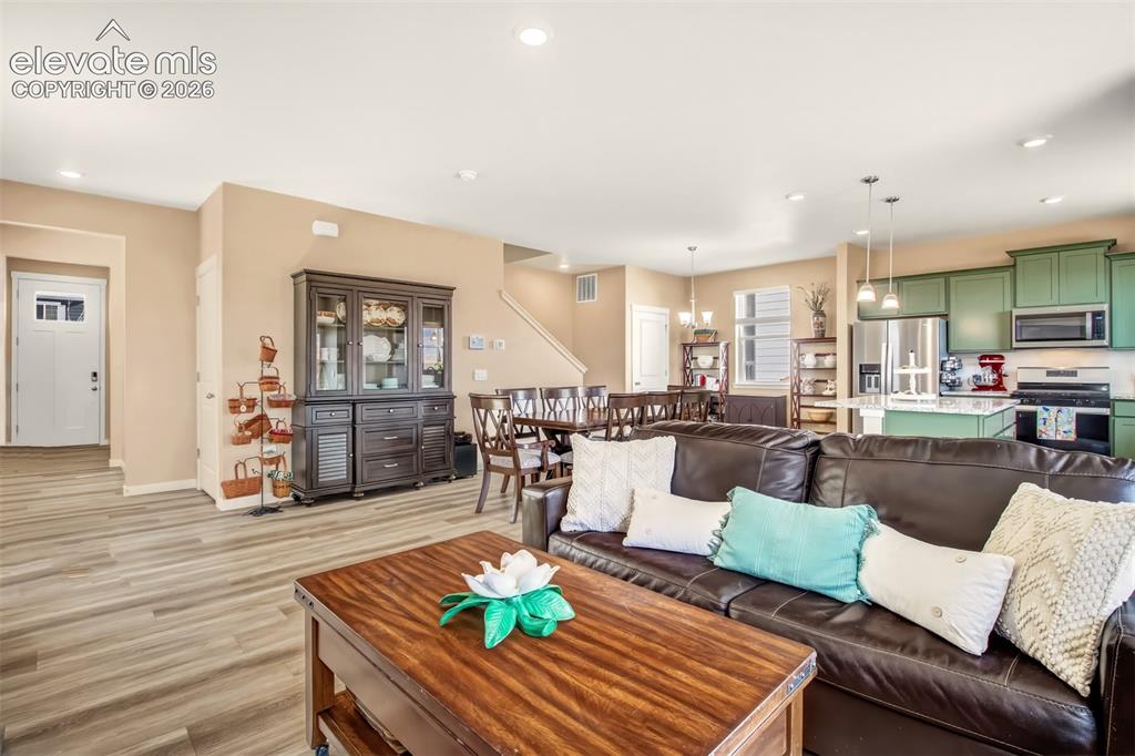 Image 2 of 35: Great open floor plan