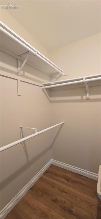 Image 16 of 34: Closet