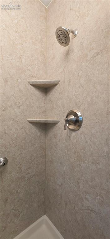 Image 18 of 34: Master Bathroom