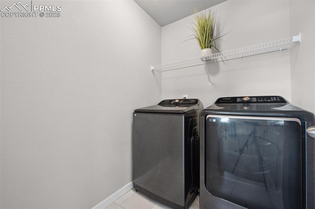Image 18 of 23: Laundry
