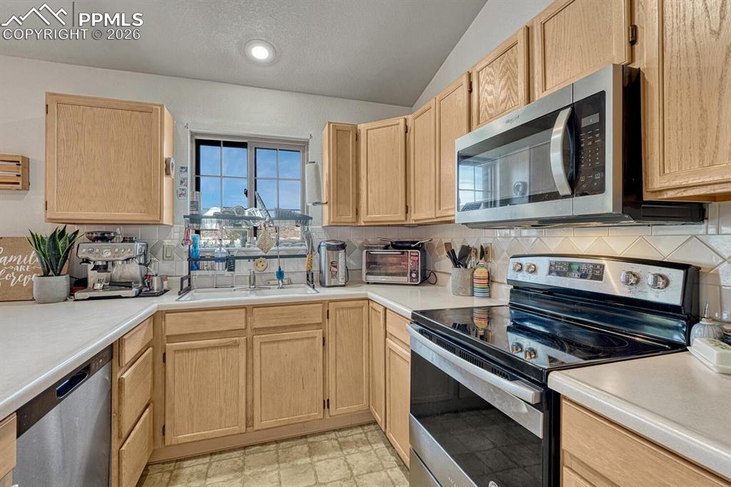 Image 8 of 40: Window at the kitchen sink, lots of light and room