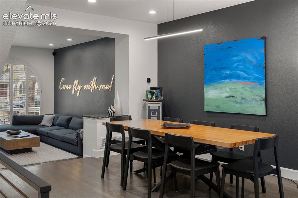 Image 8 of 34: Dining Area