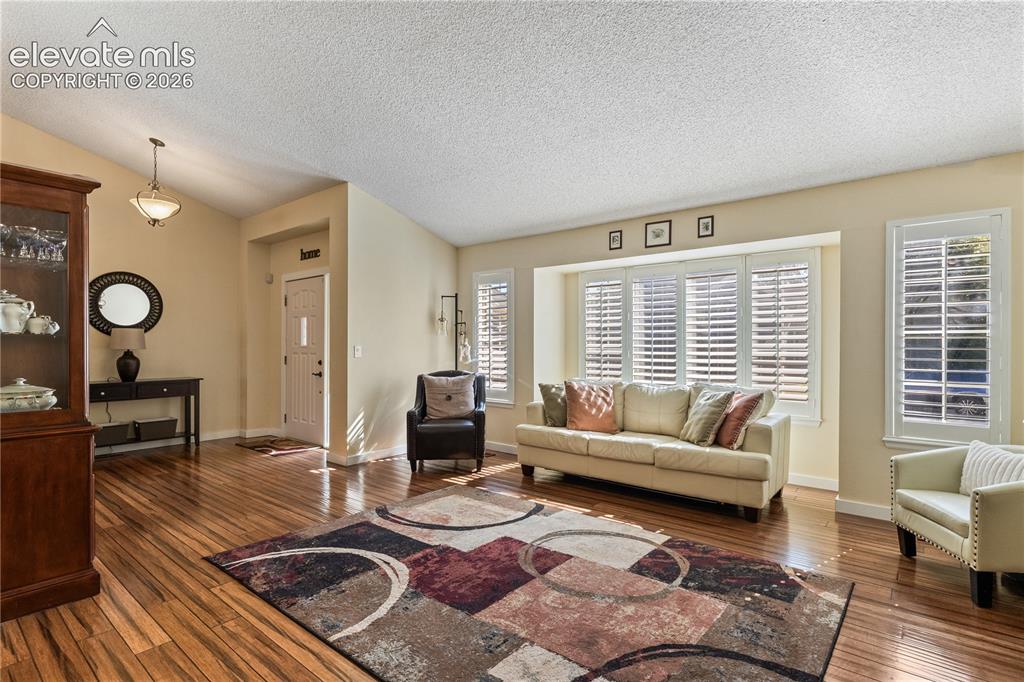 Image 13 of 44: Living Room