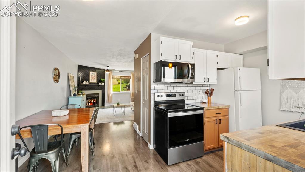 Image 12 of 38: Open and inviting!