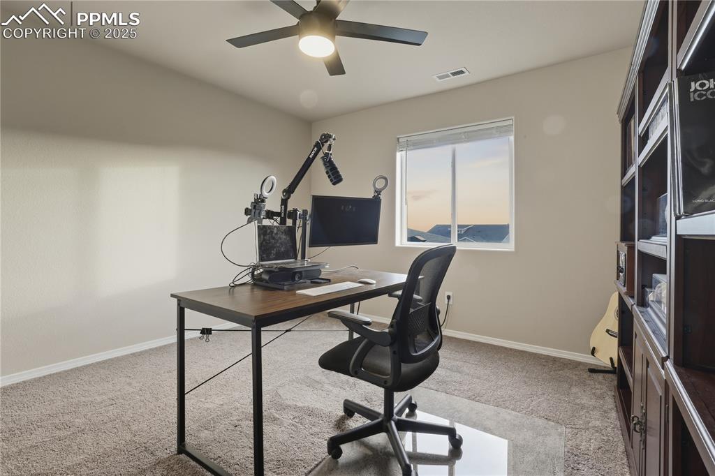 Image 13 of 28: Office