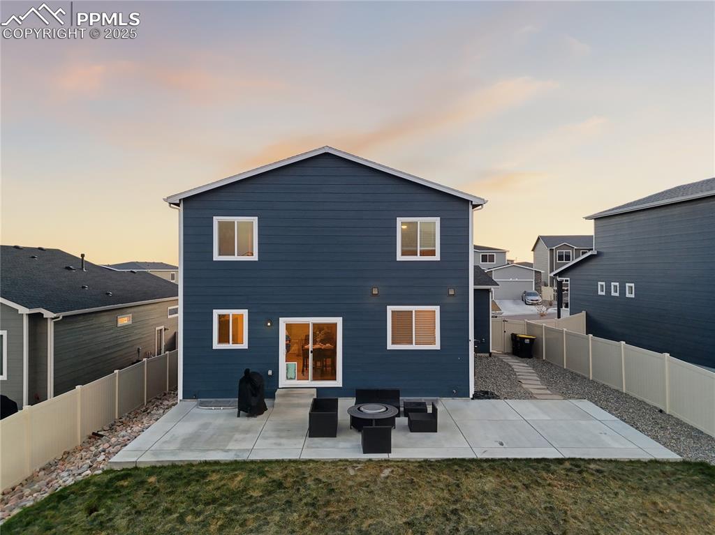 Image 21 of 28: Back of Structure