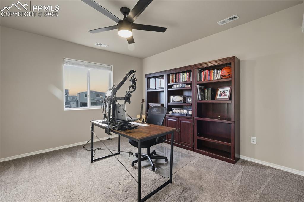 Image 9 of 28: Office