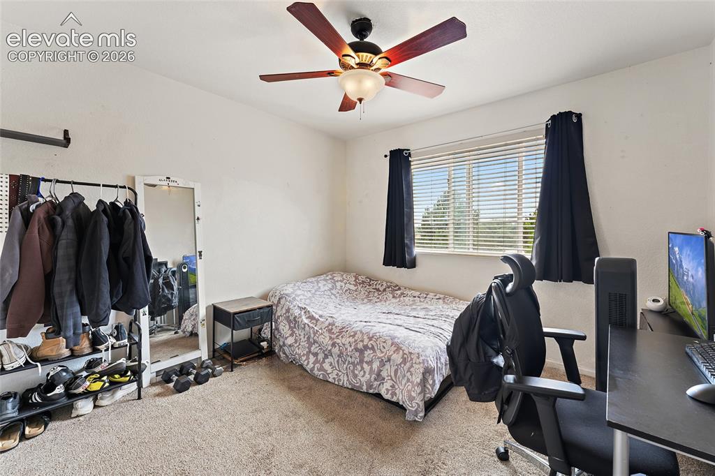 Image 18 of 37: Bedroom
