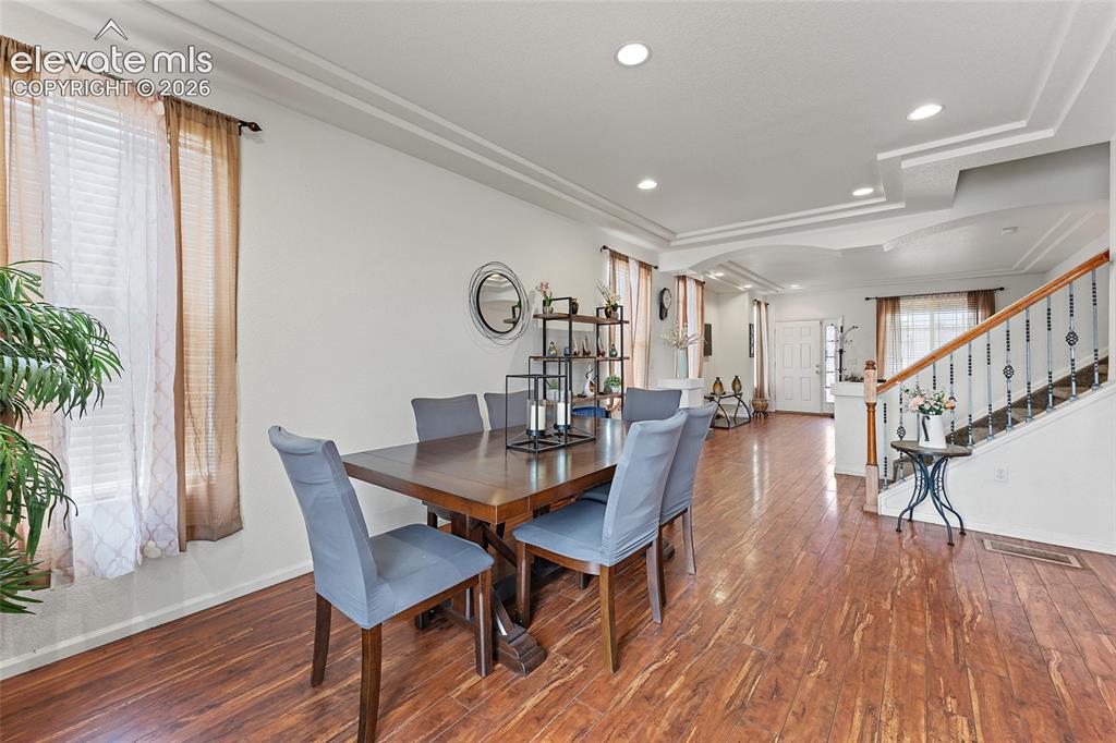 Image 9 of 37: Dining Area