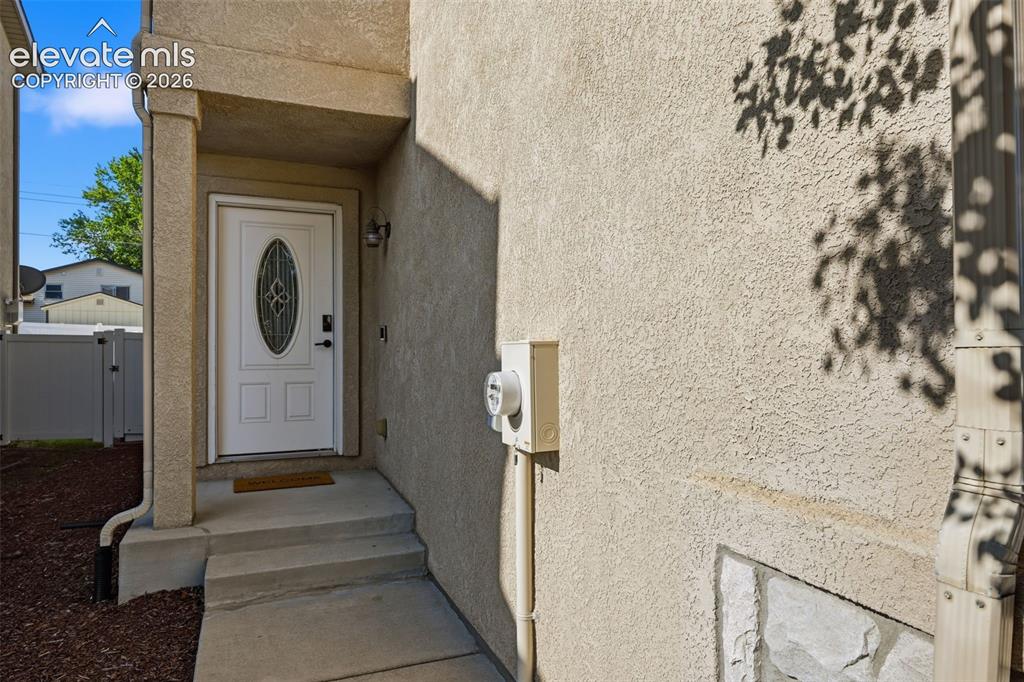 Image 2 of 27: Entry