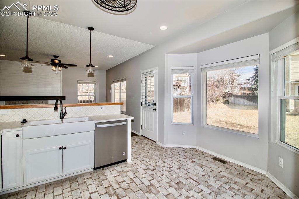 Image 10 of 29: Kitchen