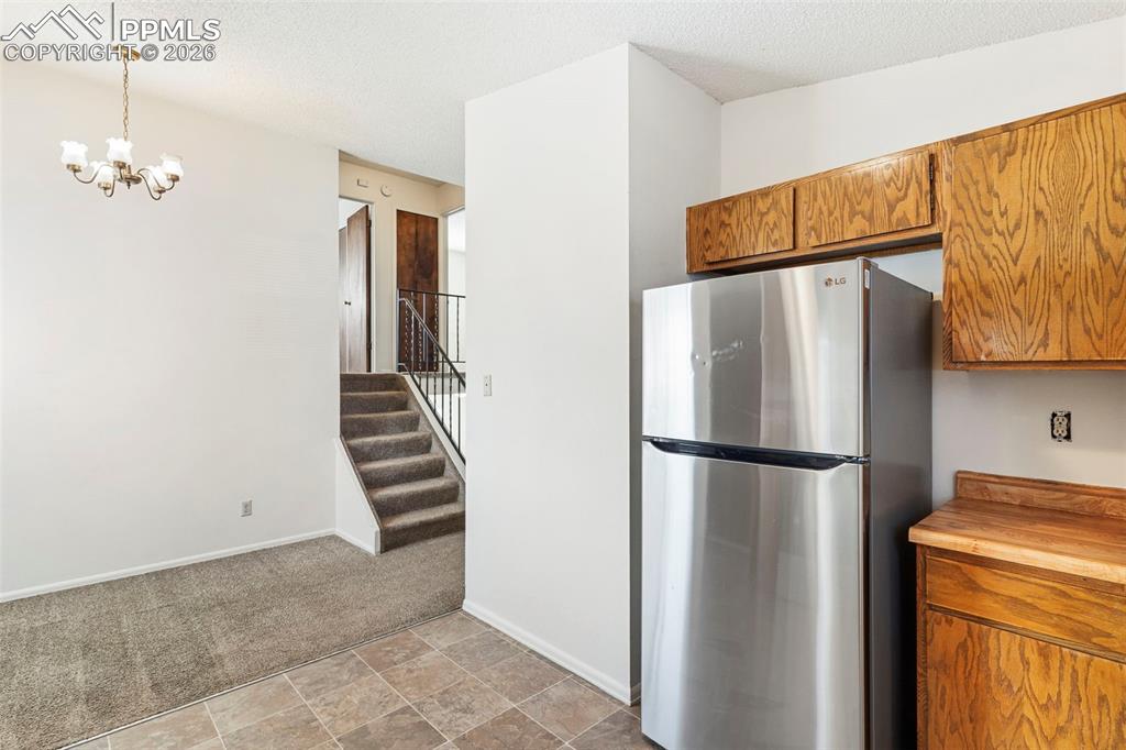 Image 9 of 23: Kitchen