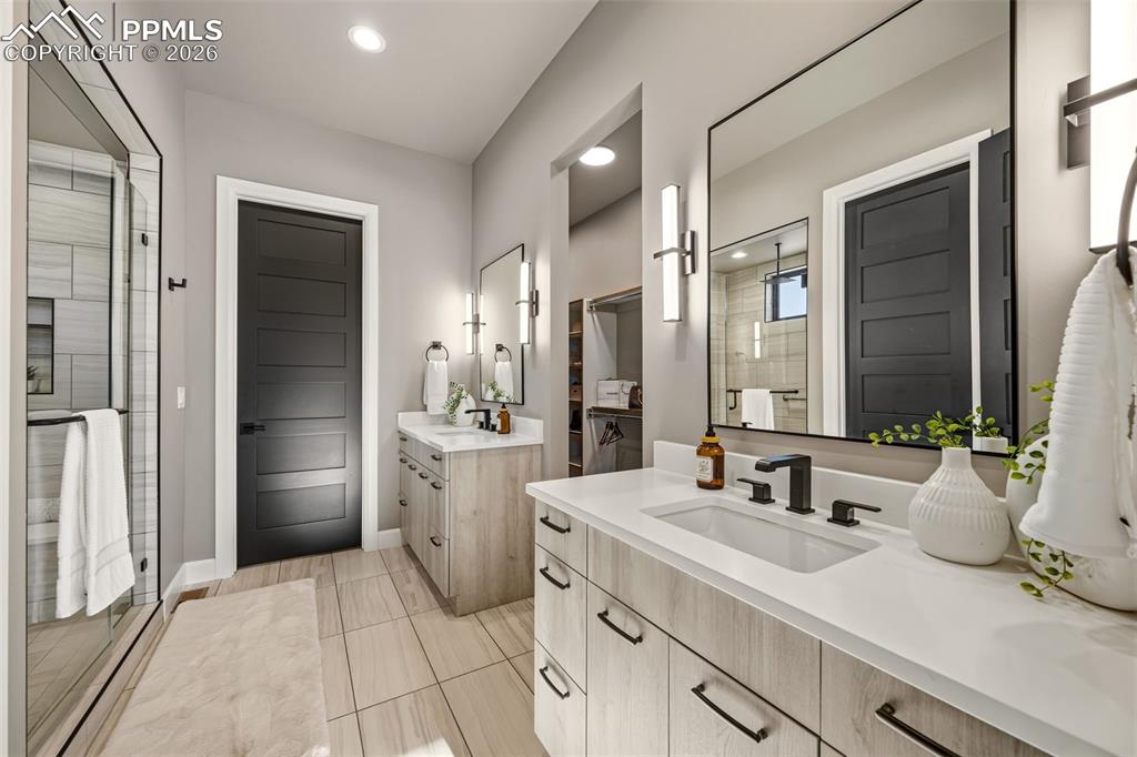 Image 24 of 50: No Description Available