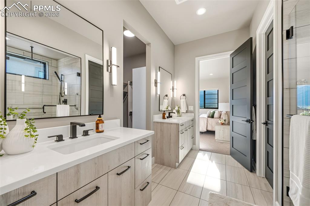 Image 25 of 50: No Description Available