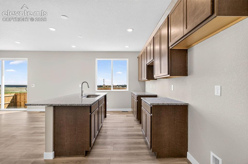 Image 5 of 36: Kitchen