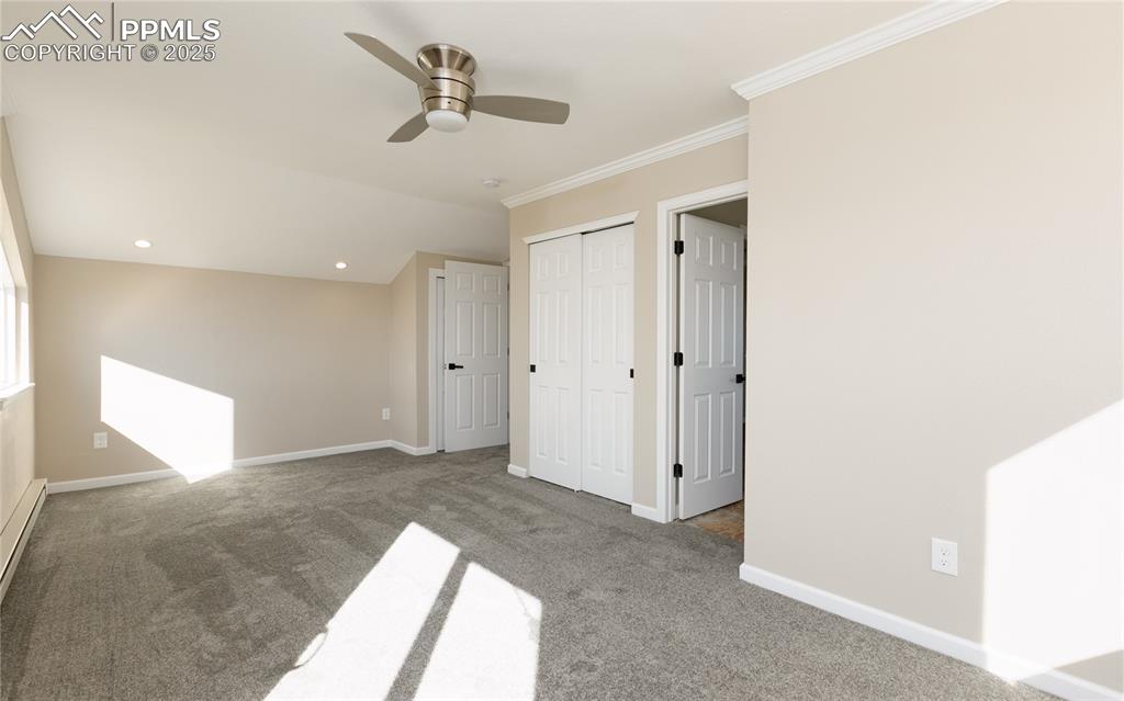 Image 20 of 23: Bedroom