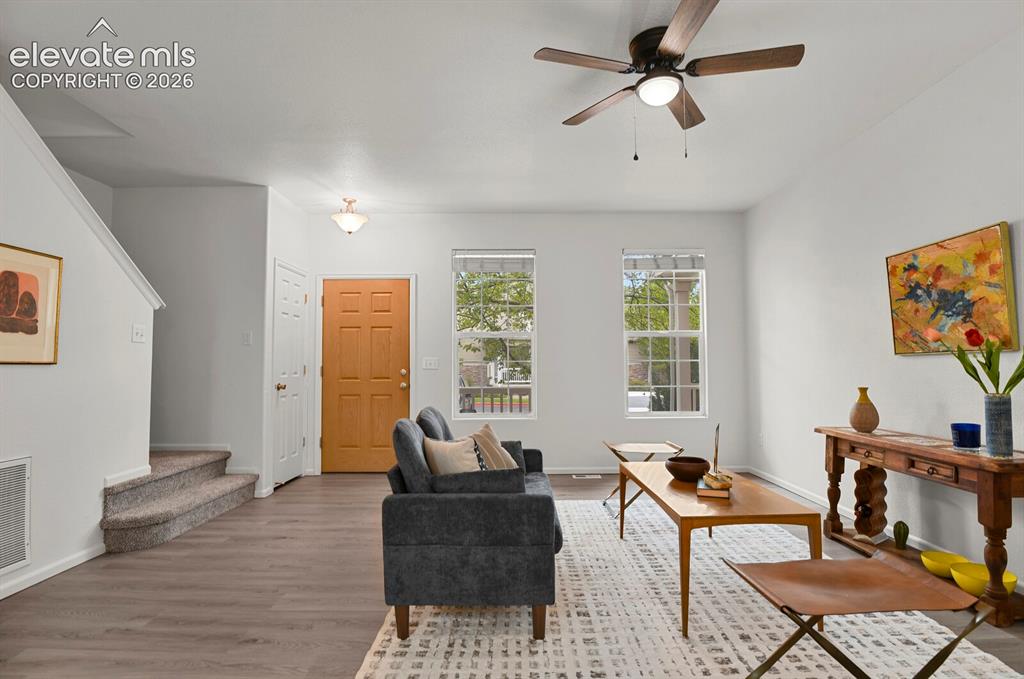 Image 11 of 34: Sitting Room