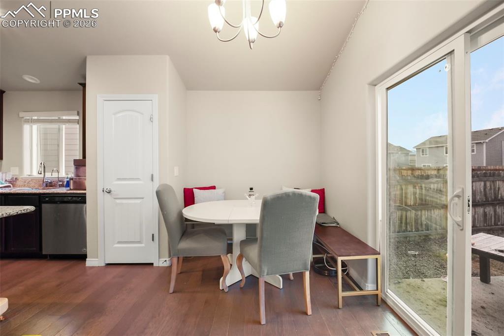 Image 6 of 41: Dining Area