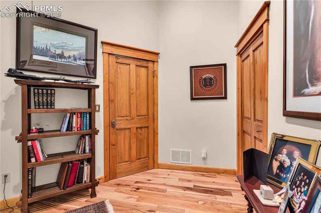 Image 32 of 43: Bedroom