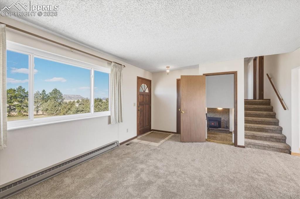 Image 10 of 45: Living Room