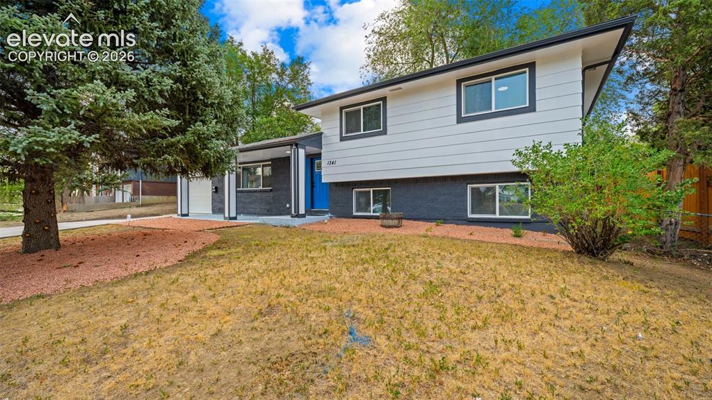 Image 2 of 21: New exterior paint