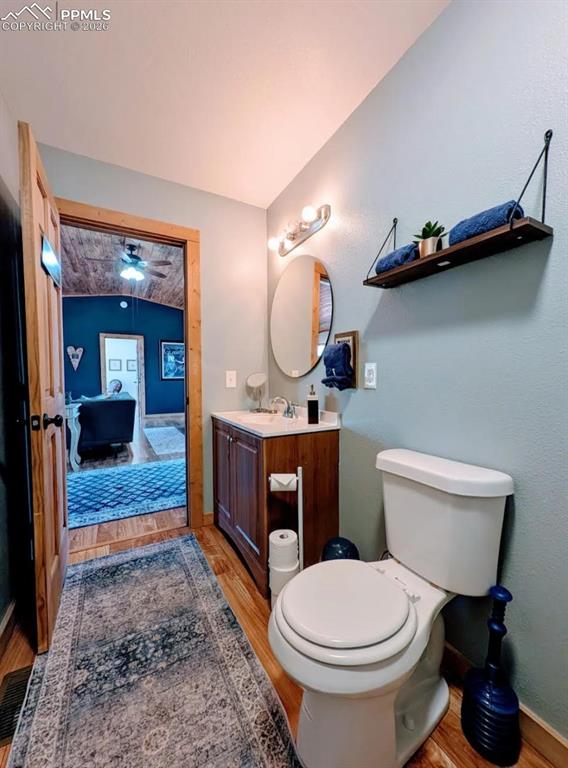 Image 9 of 22: Bathroom