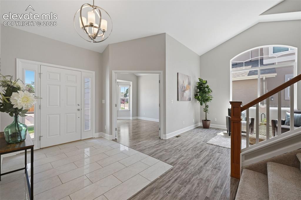Image 8 of 50: Entry