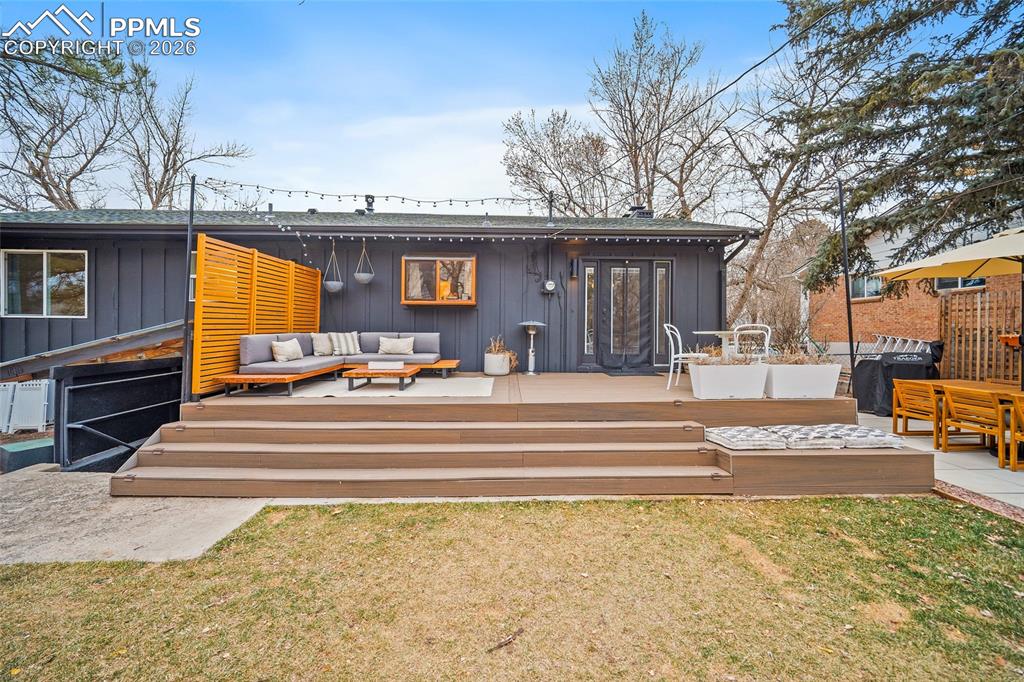 Image 18 of 50: Back of Structure