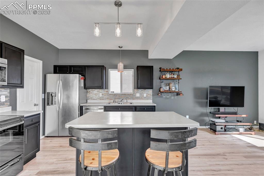 Image 10 of 35: Kitchen