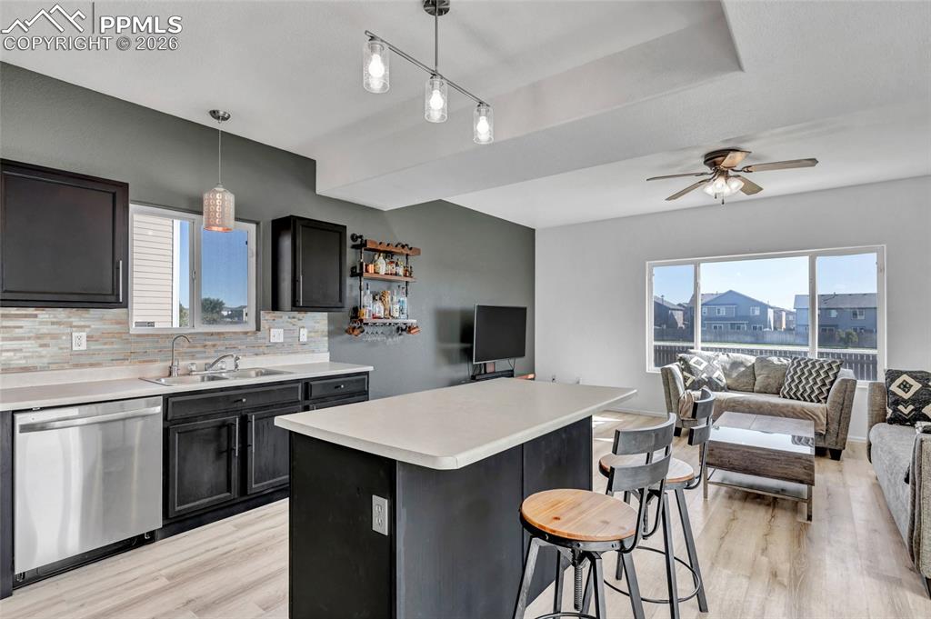 Image 11 of 35: Kitchen