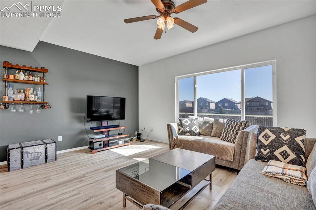 Image 14 of 35: Living Room