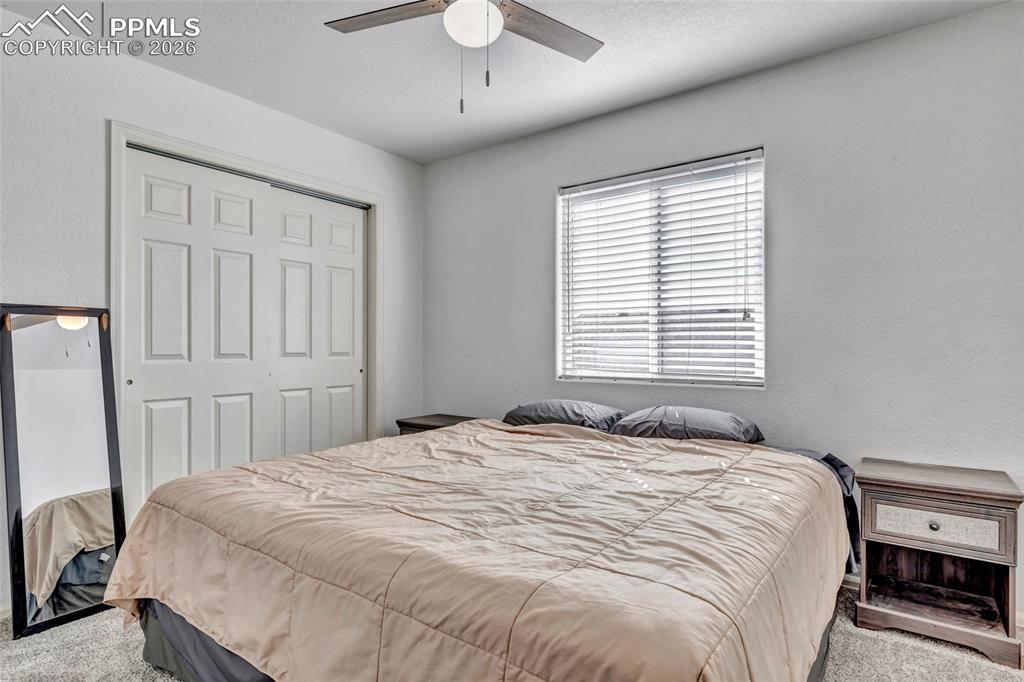 Image 25 of 35: Bedroom