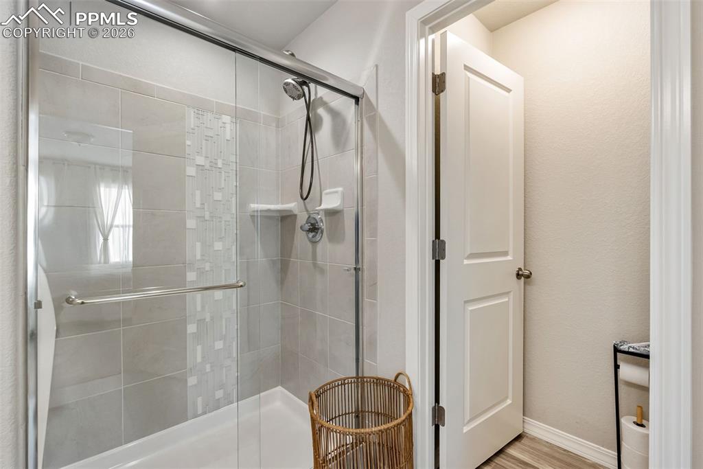 Image 30 of 45: Bathroom