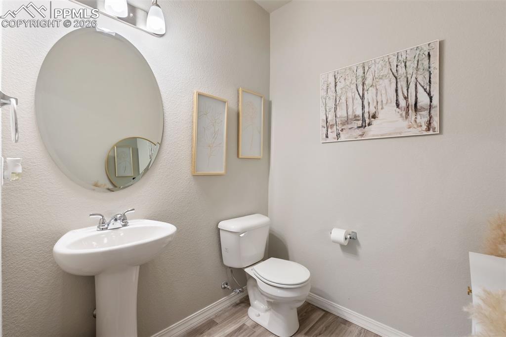 Image 8 of 45: Bathroom