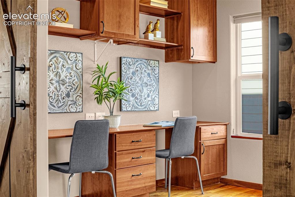 Image 11 of 48: Office