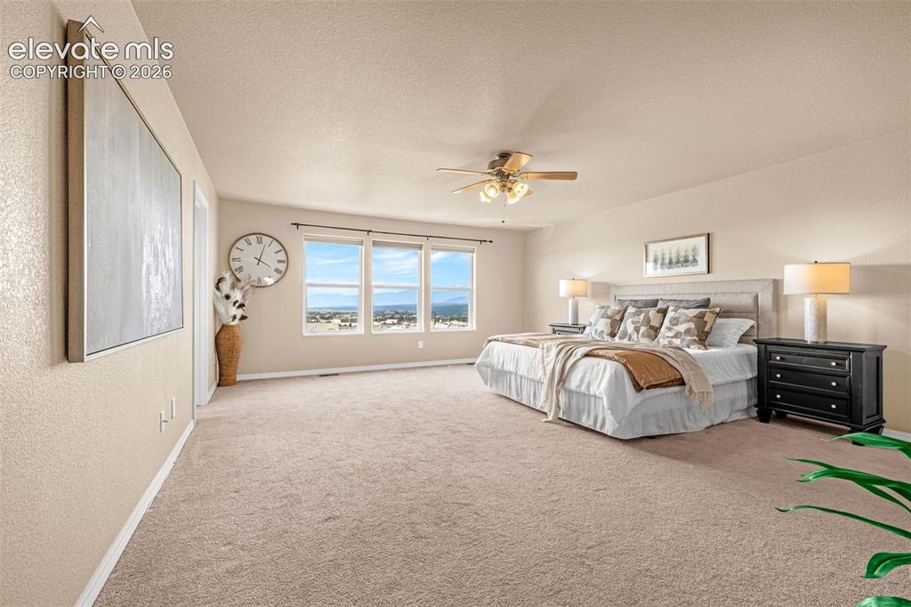 Image 22 of 48: Huge primary suite!