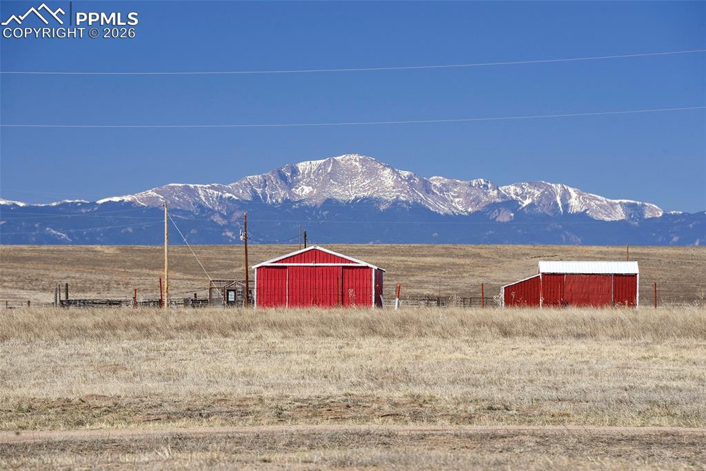Image 5 of 49: Beautiful Pikes Peak Views!