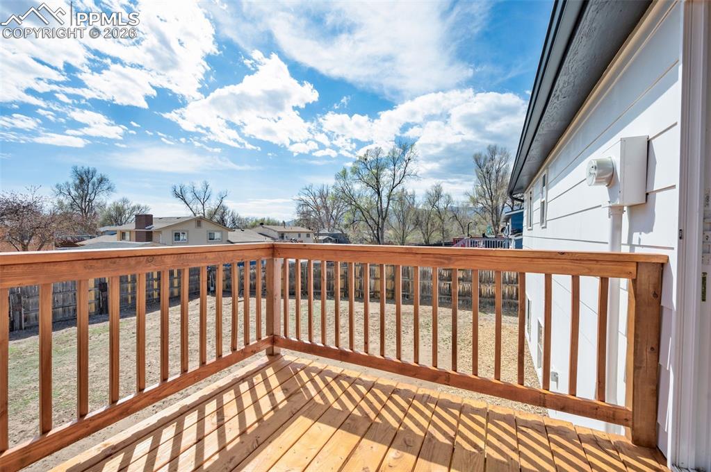 Image 13 of 37: Deck