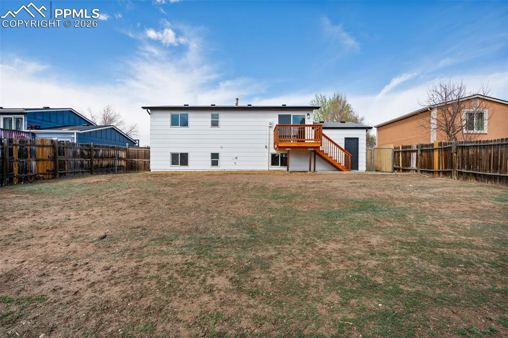 Image 31 of 37: Back of Structure