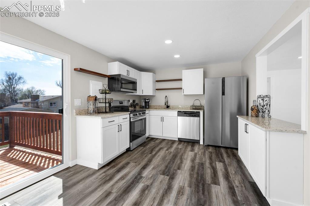 Image 8 of 37: Kitchen