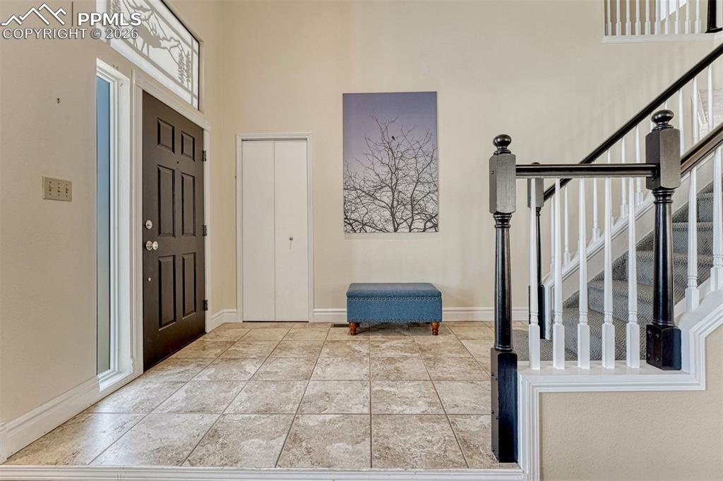 Image 12 of 50: Entry