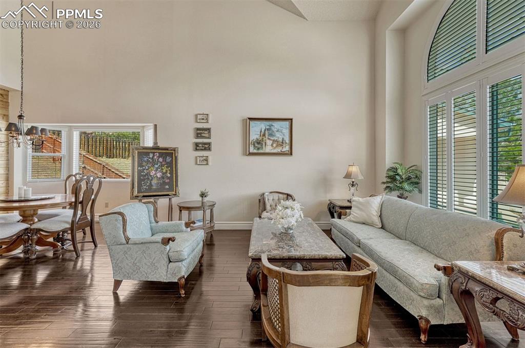 Image 13 of 50: Living Room