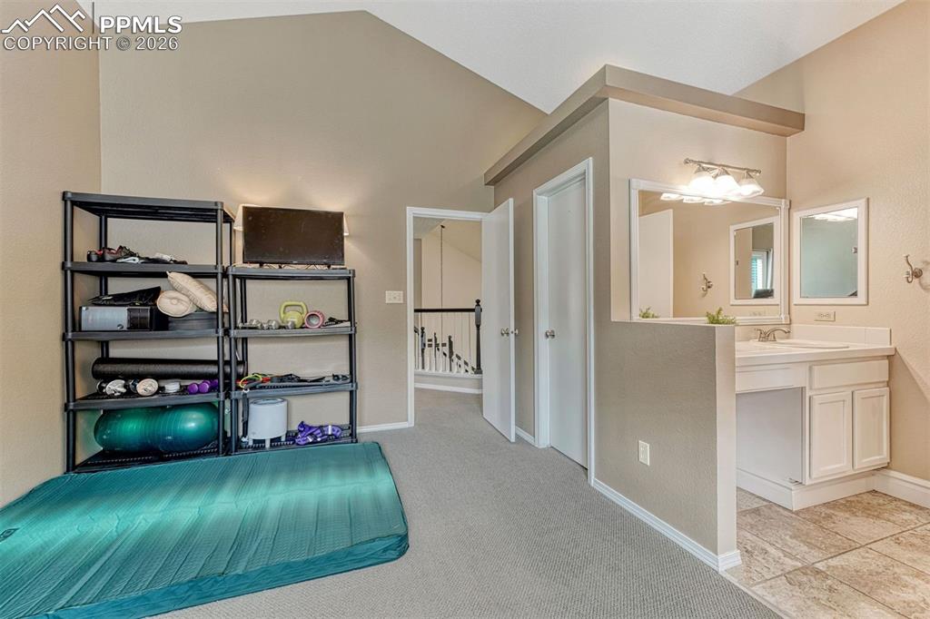 Image 25 of 50: Exercise Room