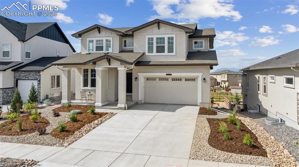 Image 3 of 49: Full landscaping!