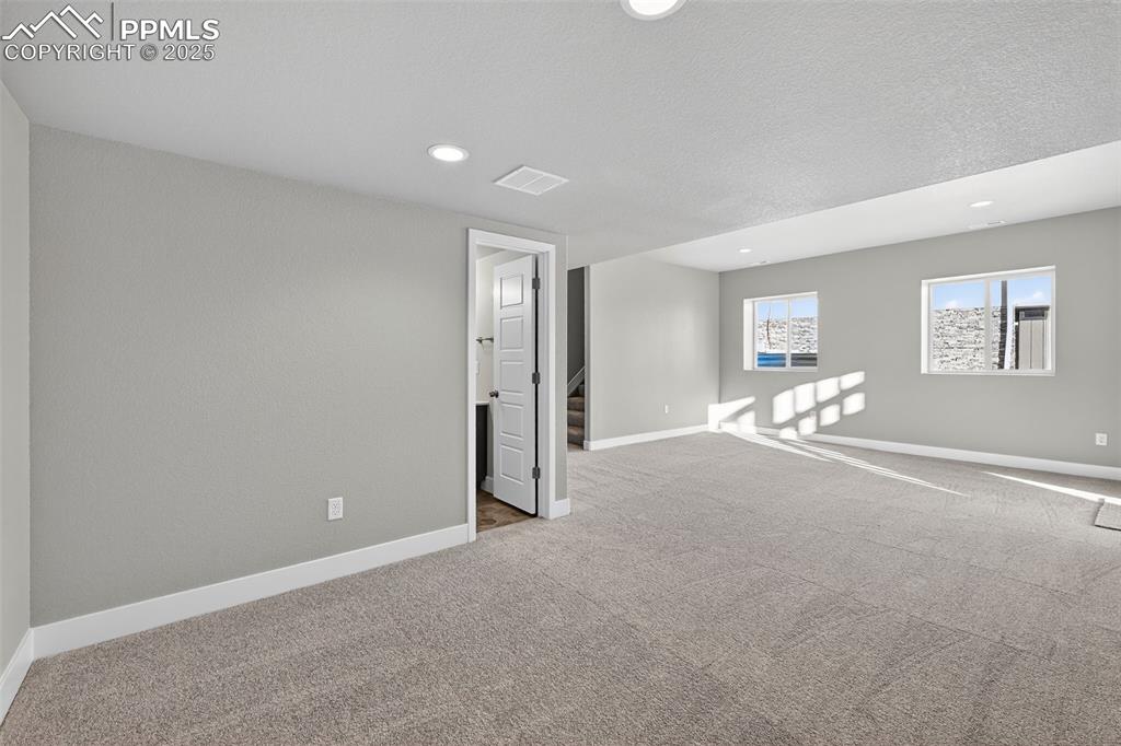 Image 39 of 49: Space for entertaining!