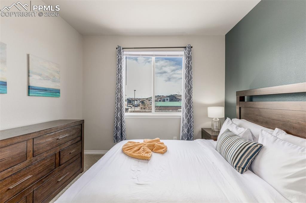 Image 28 of 40: Bedroom