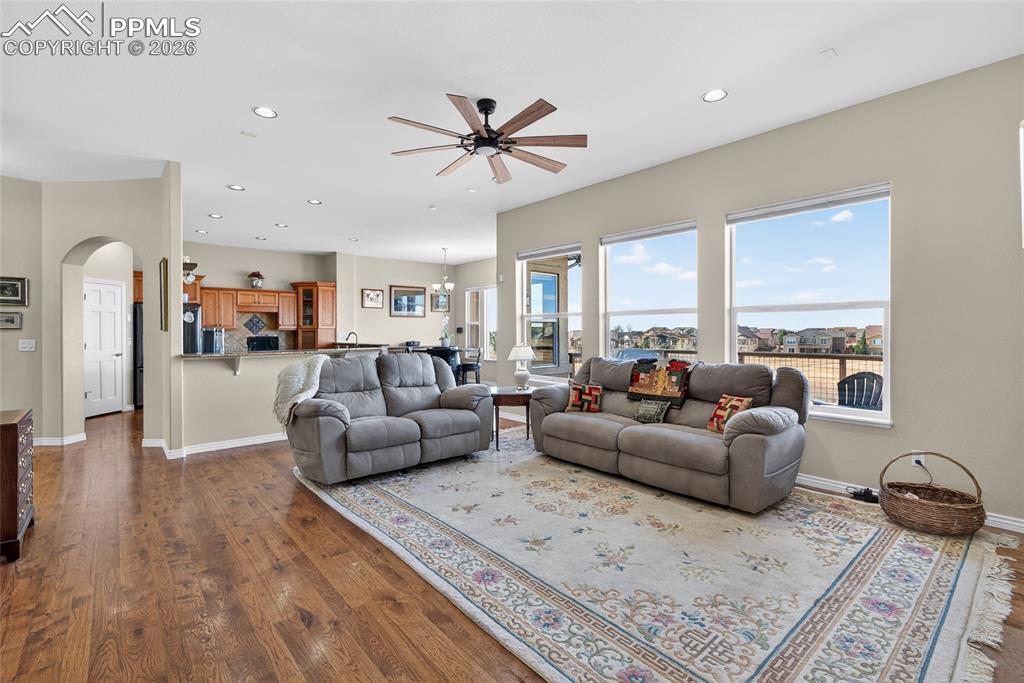 Image 6 of 45: Living Room