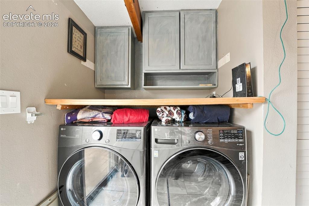Image 11 of 24: Laundry