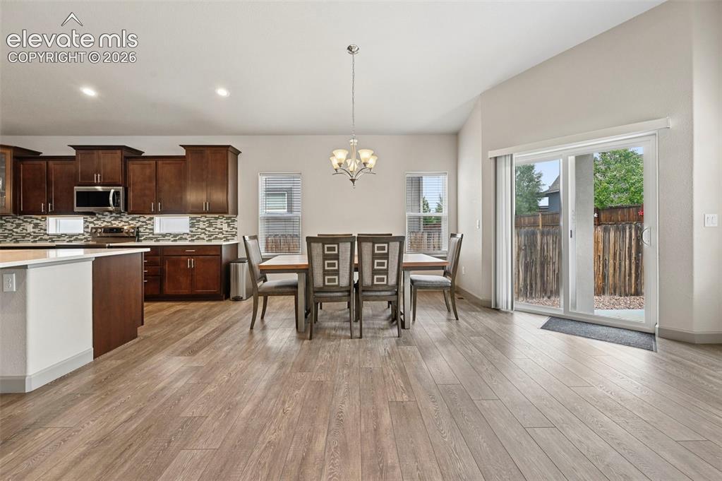 Image 10 of 42: Kitchen