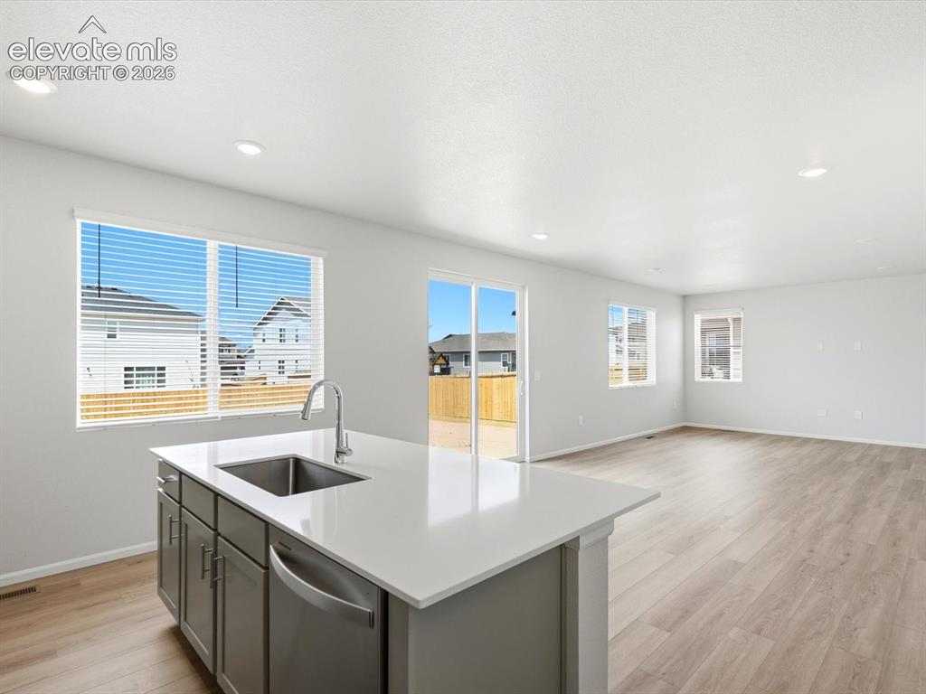 Image 11 of 37: Kitchen